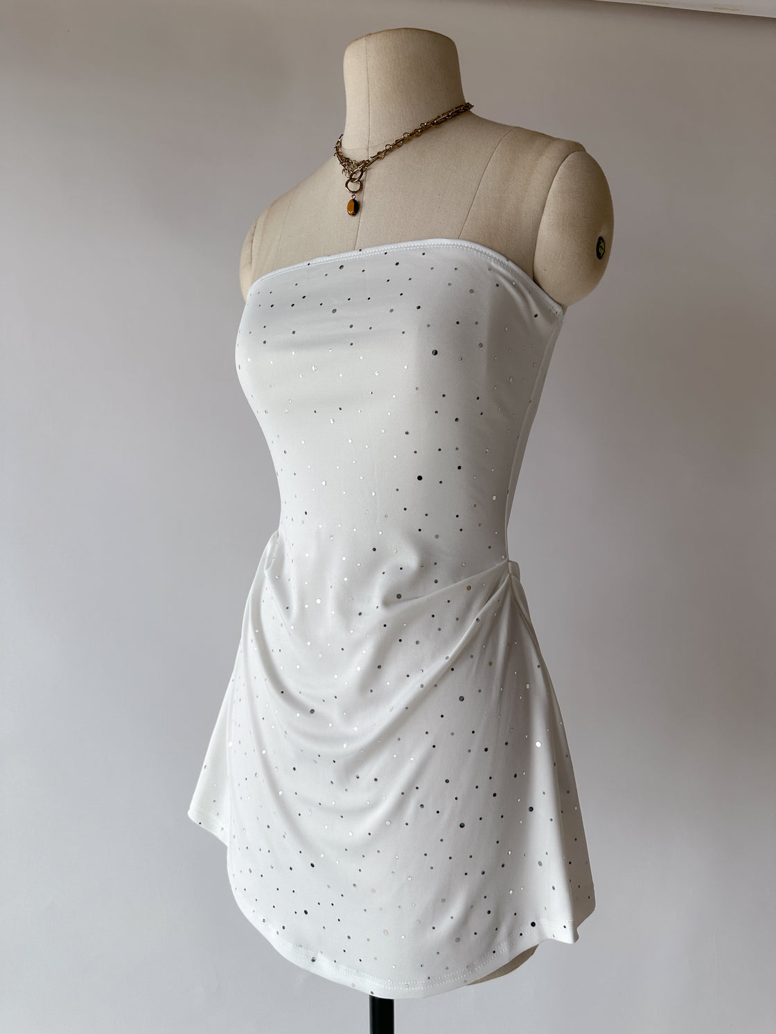 BUSY TONIGHT SHIMMER WHITE BANDEAU DRESS