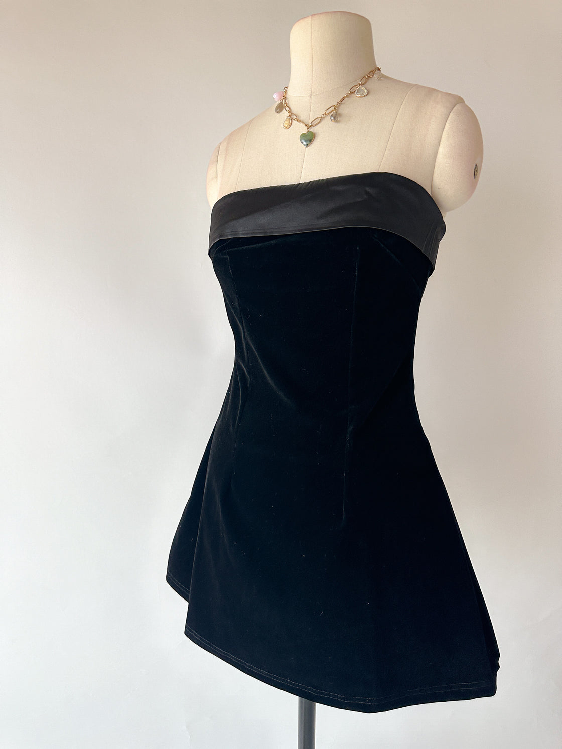 LOVE AFFAIR VELOUR BANDEAU DRESS