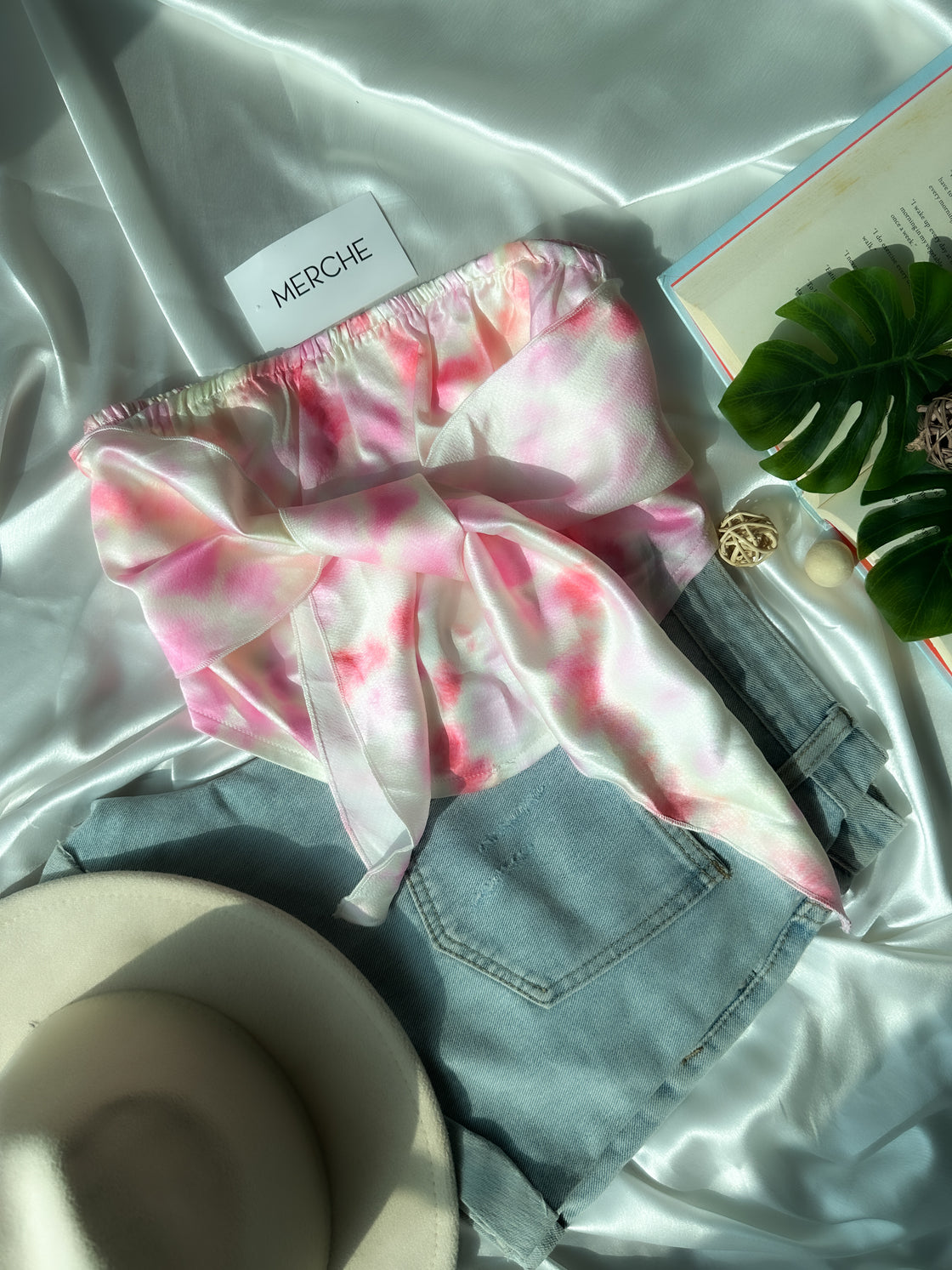 ISLAND HOPPER BANDEAU TOP