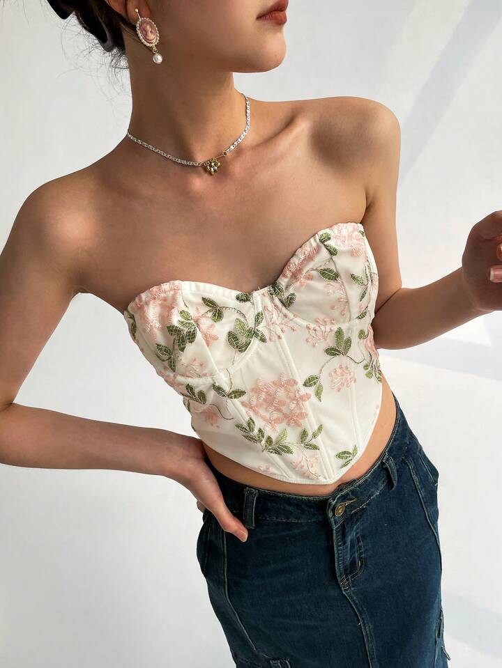 FLIRTY BEHAVIOUR WHITE EMBROIDERED BUSTIER