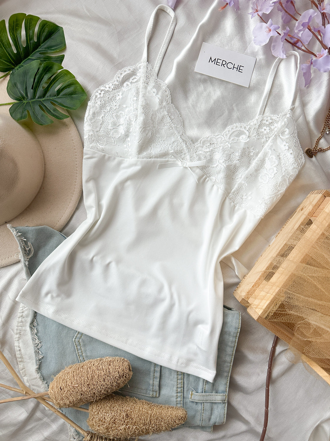 COOL STORY WHITE LACE CAMI TOP